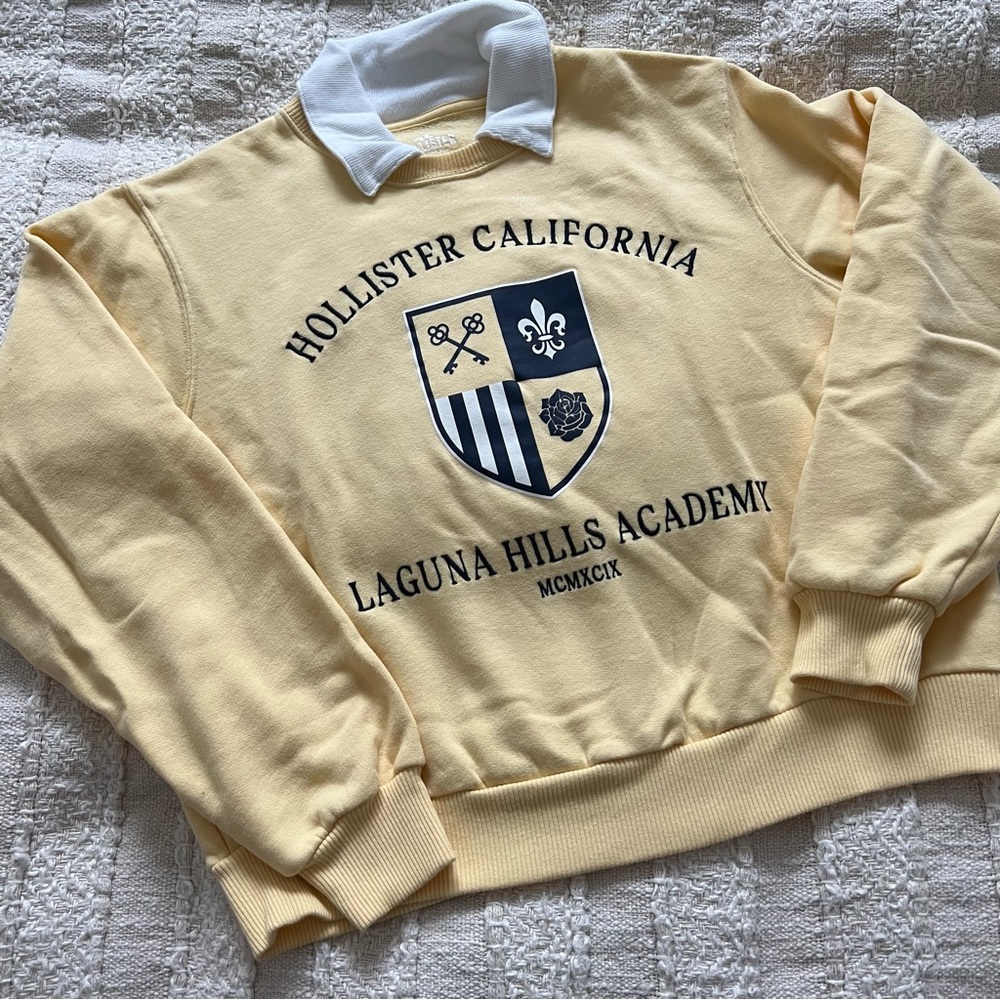 Yellow Preppy Hollister Sweatshirt